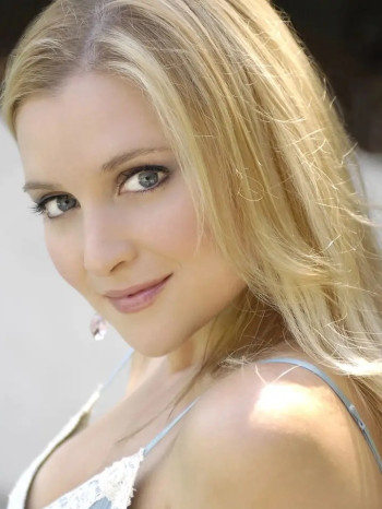 凯瑟琳·拜莱斯