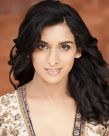 索尼娅·苏瑞思