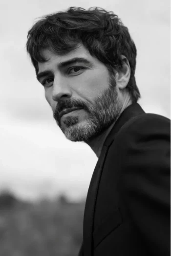 亚历杭德罗·托斯