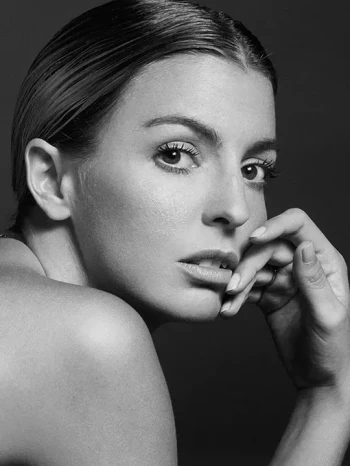 杰西卡·阿泰德