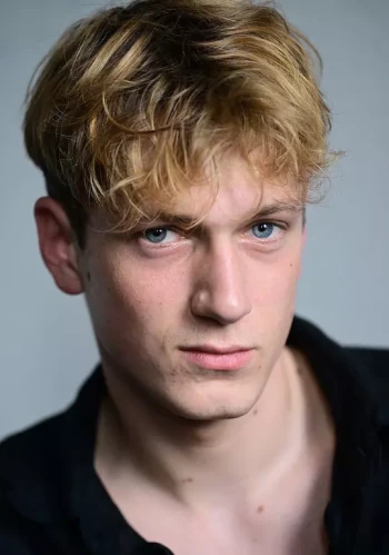 科斯马斯·施密特