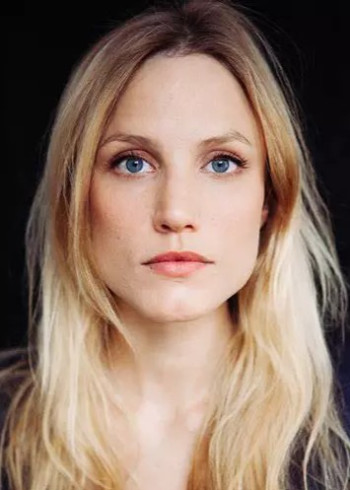 伊莎贝尔·提尔昊