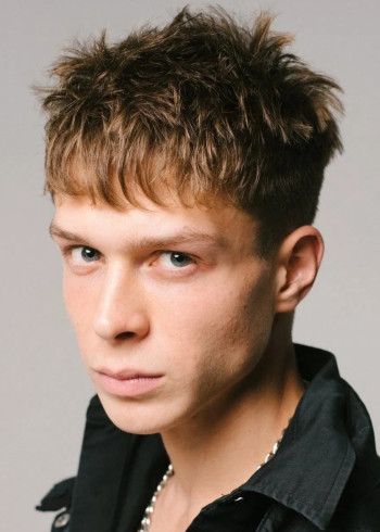 格列布·卡柳日尼