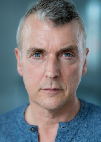 尤安·迈克纳顿