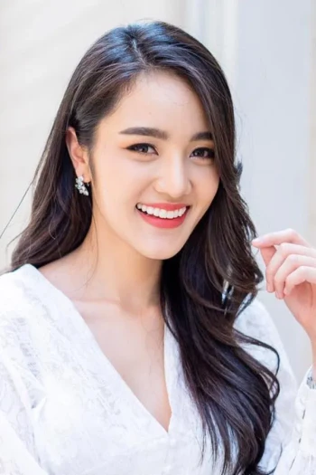 莎兰雅·春哈萨特