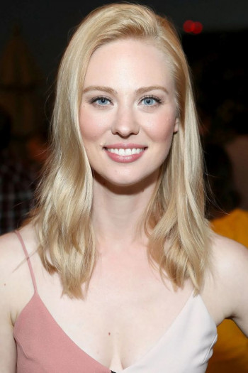 黛博拉·安沃尔