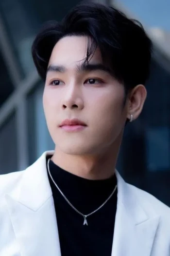 查维缇彭·普颂基缇萨库尔