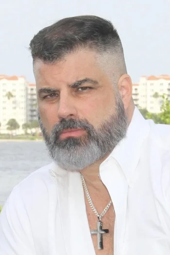 肖恩·亚历山大·汤普森