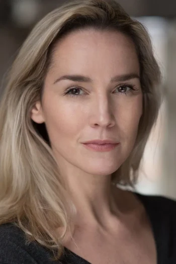 爱丽丝·库尔特哈德