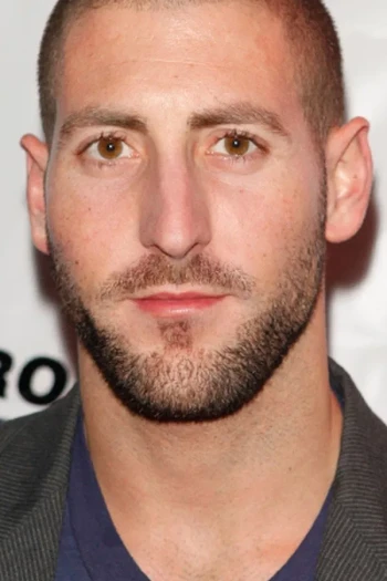 迈克尔·贝利萨里奥