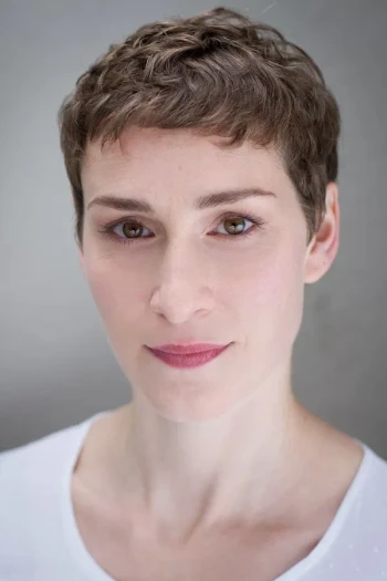 海伦·布拉德伯里