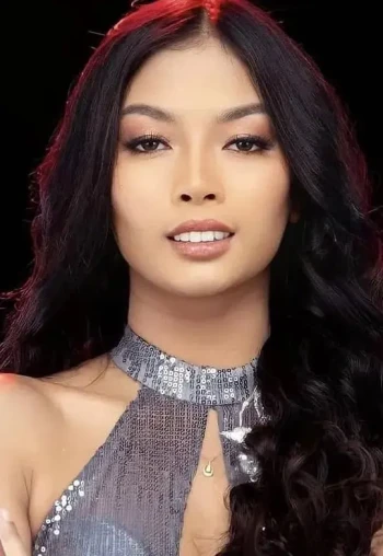 撒哈拉·伯纳莱斯