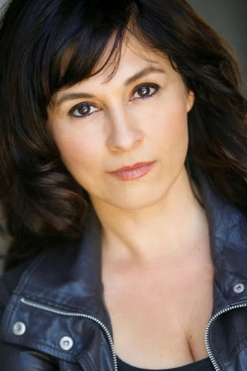 马达莱娜·伊斯基亚勒