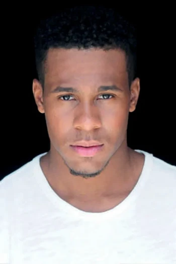 马斯托罗·哈雷尔