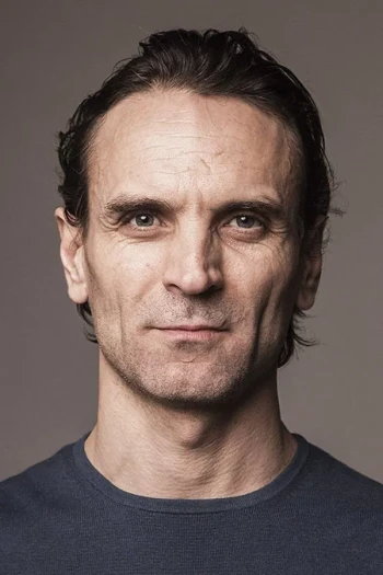 阿尔本·巴贾拉克塔拉贾