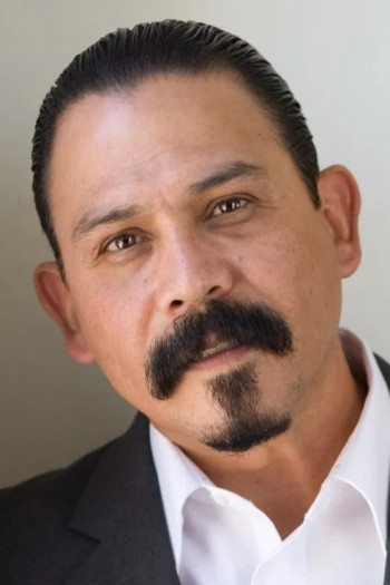 埃米里奥·瑞弗拉