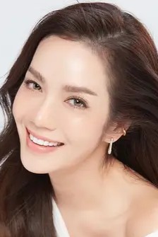 莎高彩·朋莎瓦德