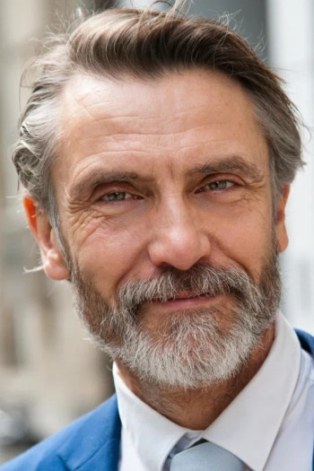 卢卡斯·塔维涅