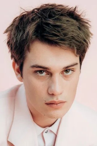 尼古拉斯·加利齐纳