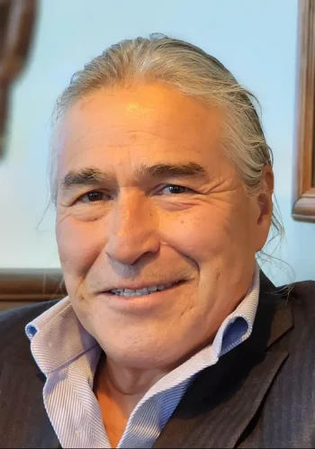 韦恩·查尔斯·贝克