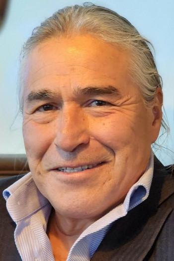 韦恩·查尔斯·贝克