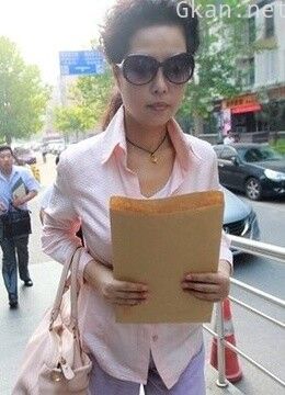 李天一母亲梦鸽的畸形宠爱-热纪录