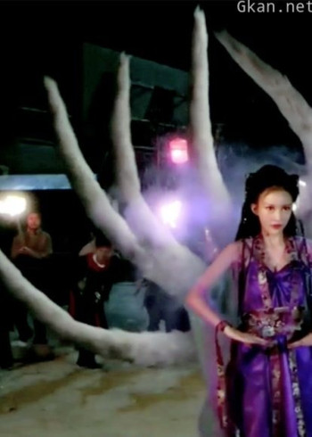 九尾妖狐假扮豆腐西施，四处勾引人类吸食精气，最后被道长降伏