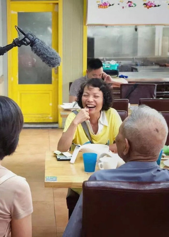 原来在我们不知道的角落,他们这样活着