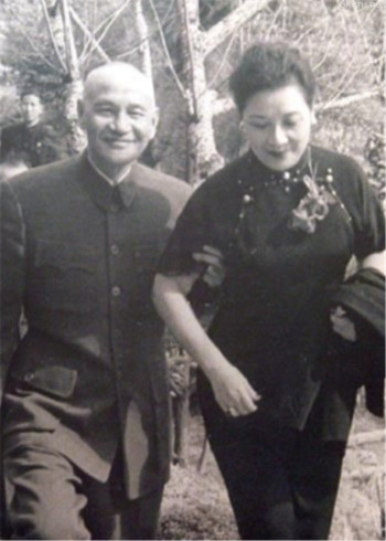 蒋介石宋美龄的政治与爱情