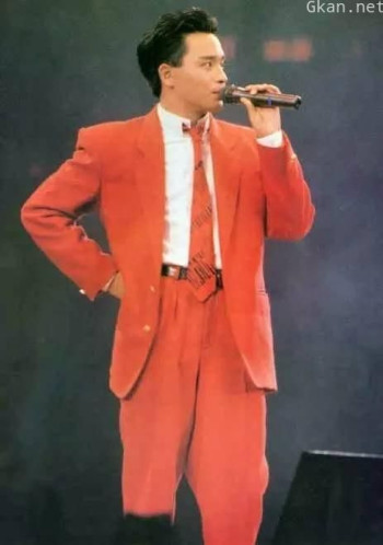 张国荣86浓情演唱会