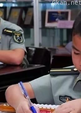 人物的成长故事