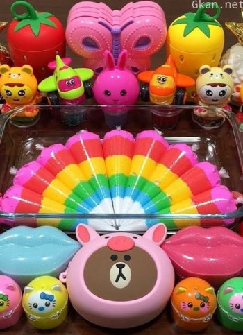 小猪佩奇与水晶泥