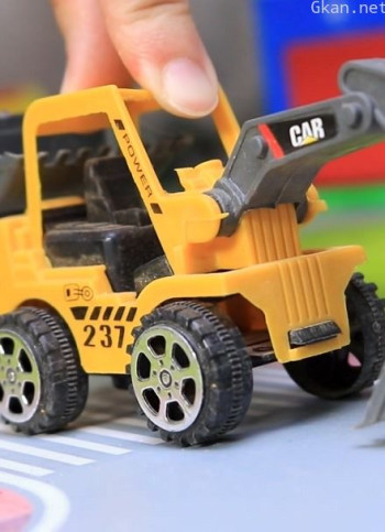 趣味玩具 工程车挖土机小猪佩奇