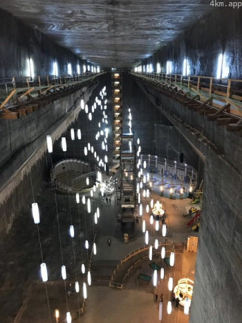 地下奇观 第一季