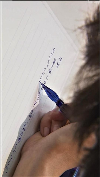 纪实72小时 文具店 给你寄一封信