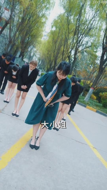 离婚后我成了豪门继承人