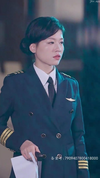 离婚后,冷情机长后悔了