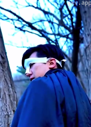 他是谁之神君出山