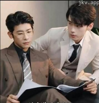 破产后，我成了死对头的秘书