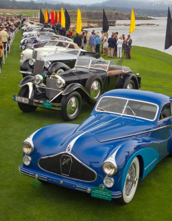 永恒之美：古董车的梦幻世界