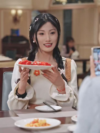 卖爆辣烤翅地点竟在肛肠医院