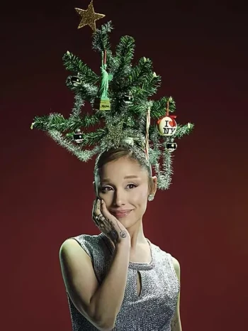 周六夜现场：爱莉安娜·格兰德\/雪儿